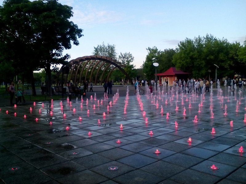 Tineretului parc, Oraselul Copiilor, 3 min. metrou